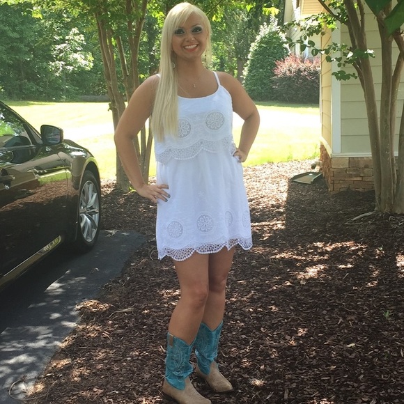 Charlotte Russe Embroidered Layered Flounce Dress - Picture 3 of 9